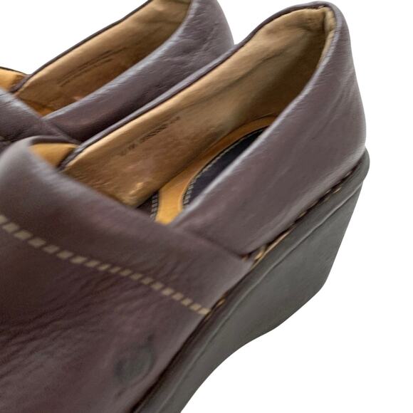 Born Womens Comfort Slip On Clogs Leather Wedge Square Toe Loafers Shoes sz 6 - Picture 10 of 16
